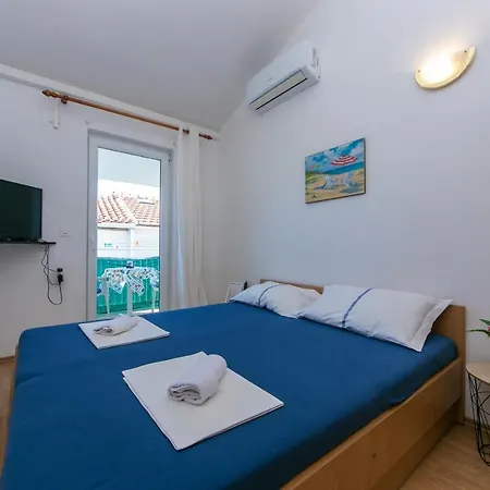6677b Apartament