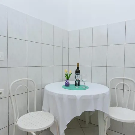 Apartament 6677b