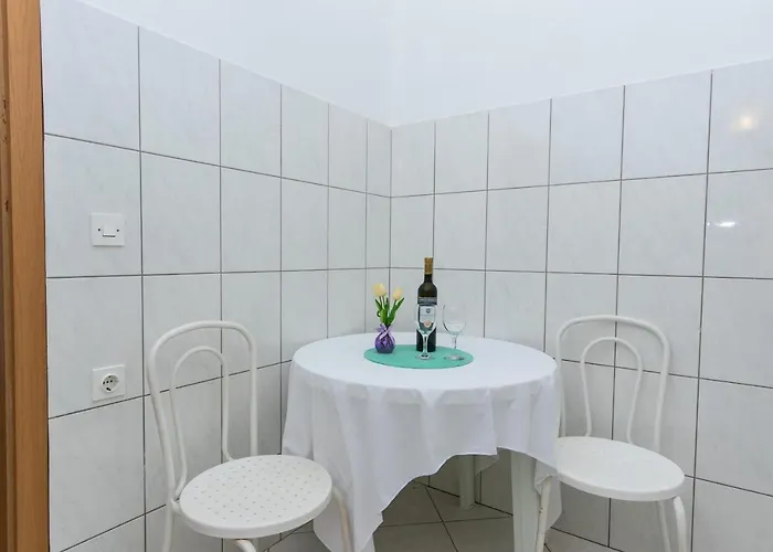 Apartment 6677b